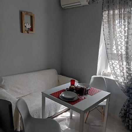 Moshovia Studio Κάρπαθος Στο Κέντρο Και Ήσυχα Villa ภายนอก รูปภาพ