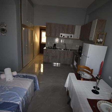 Moshovia Studio Κάρπαθος Στο Κέντρο Και Ήσυχα Villa ภายนอก รูปภาพ